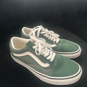 Vans Green and White Low-Top Sneakers/unisex